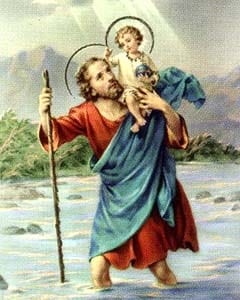 São Cristóvão, um homem gigante cruzando um rio com o Menino Jesus nos ombros e um cajado na mão